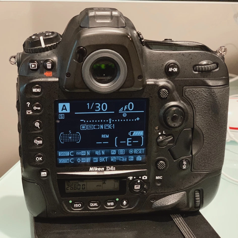 Nikon D4S 16.2 MP Digital SLR Camera - Black (Body Only) - image 3 of 4