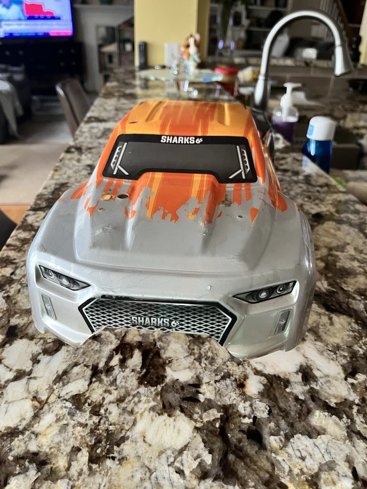 F5 Racing Speedline Sharks RC Mari 1/10 Pre-Cut Plastic Body Flame Truck Shell - Image 2 of 4