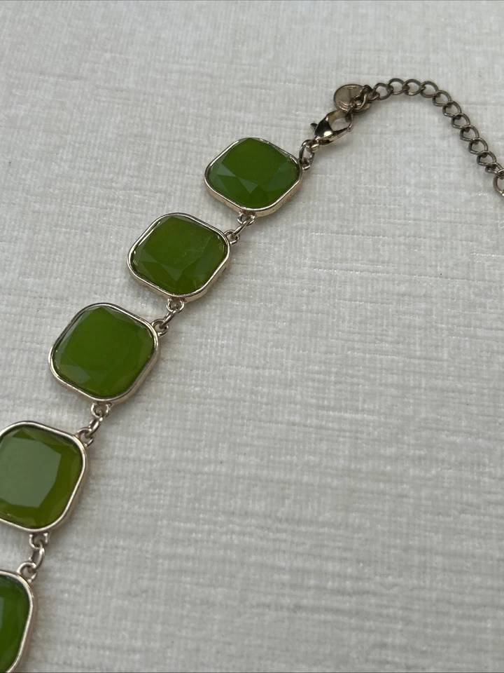 Talbot Necklace Cabochon Cushion Cut Bezel Linked Green Gemstones - Image 4 of 4