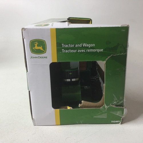 Tomy John Deere 8" Tractor w/ Flare Box Wagon #37163 - NIB!!! - Picture 4 of 6