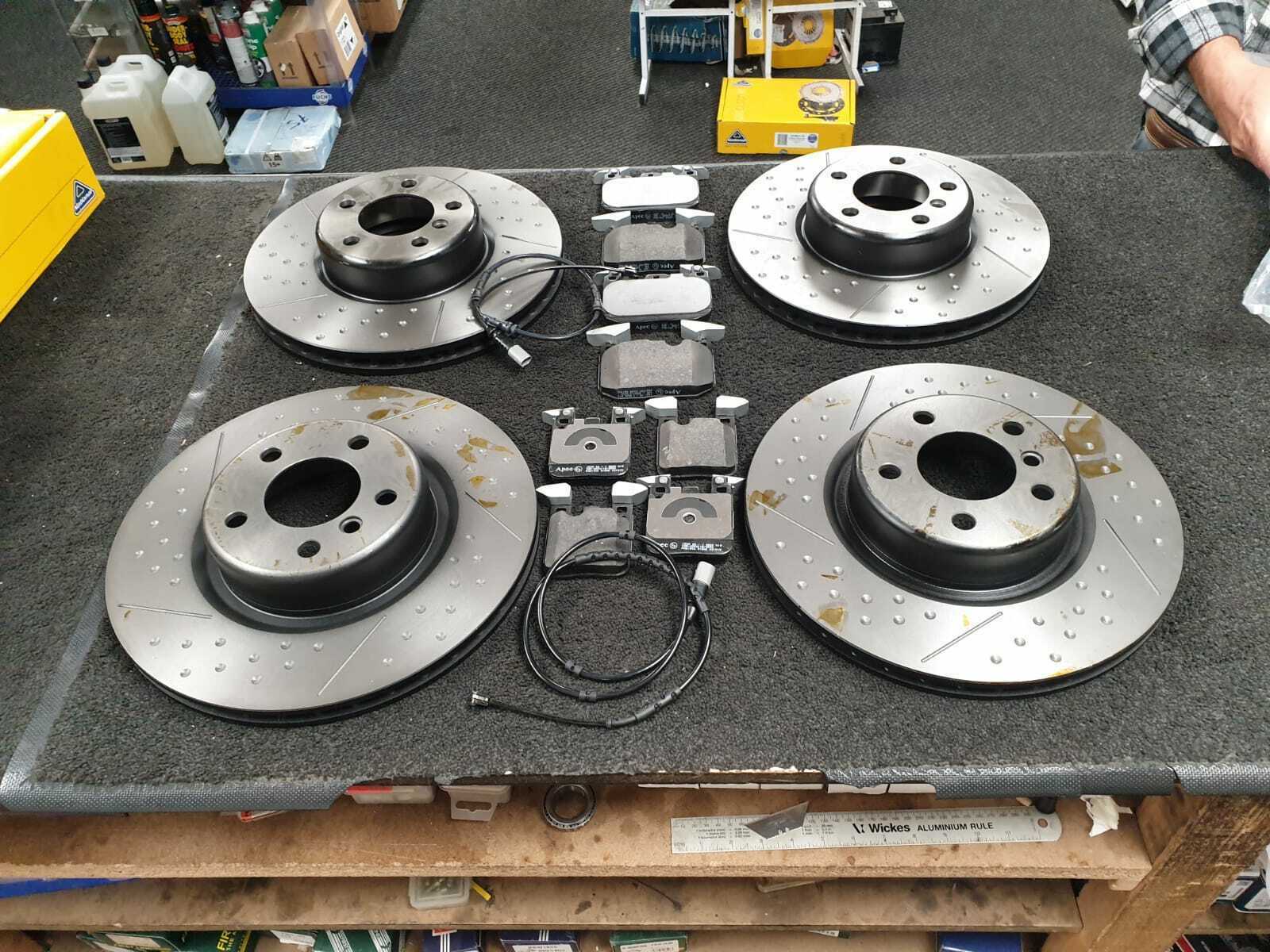 BMW M135I F20 FRONT REAR DIMPLE GROOVED BRAKE DISCS 340 MM + 345 MM