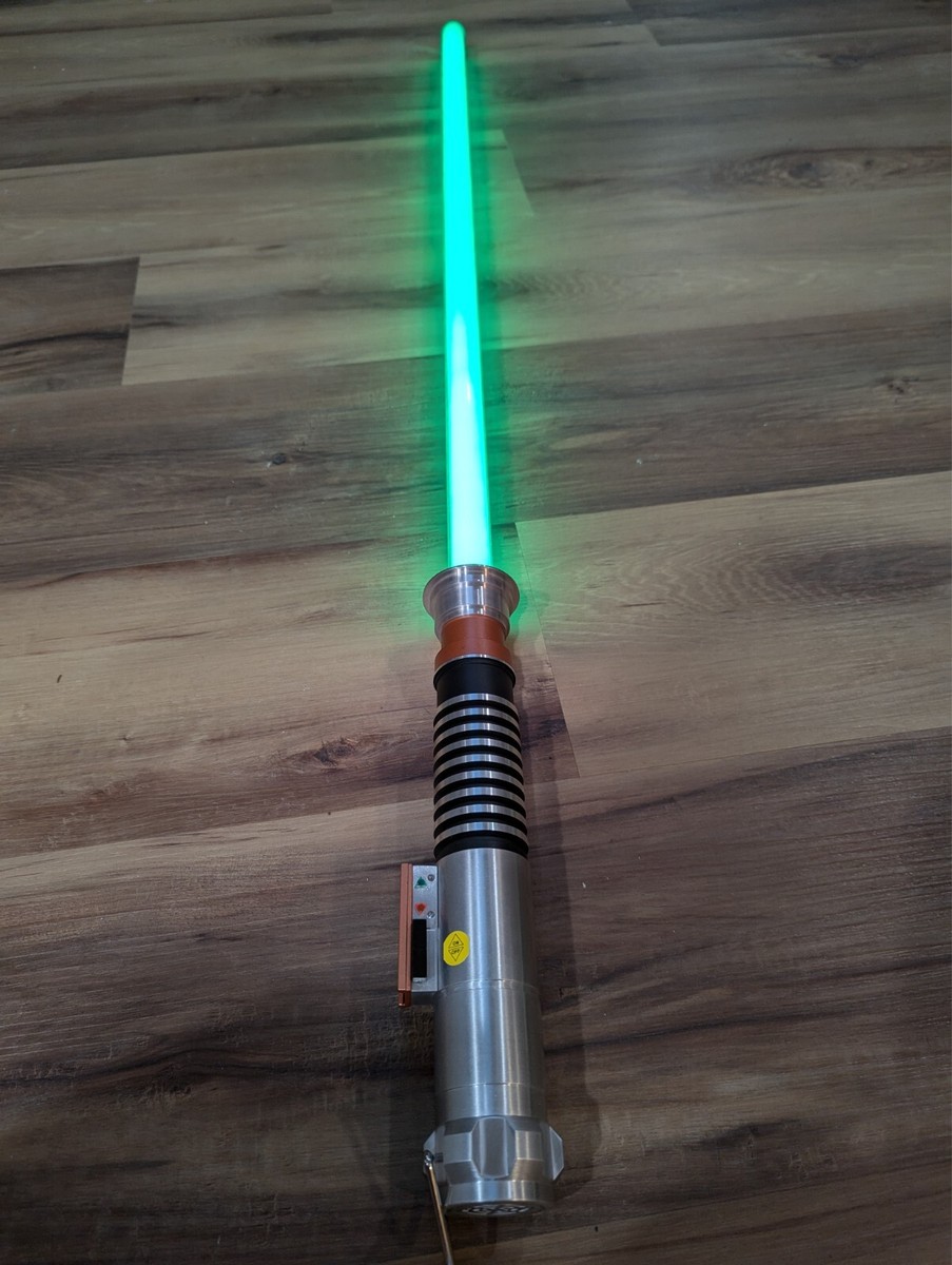 Master Replicas 2005 Star Wars Luke Skywalker Force FX Lightsaber