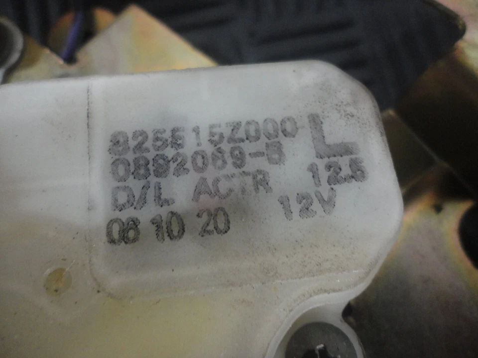 2007 尼桑 QUEST S 后门左锁动作器 — 第 3/4 张图片