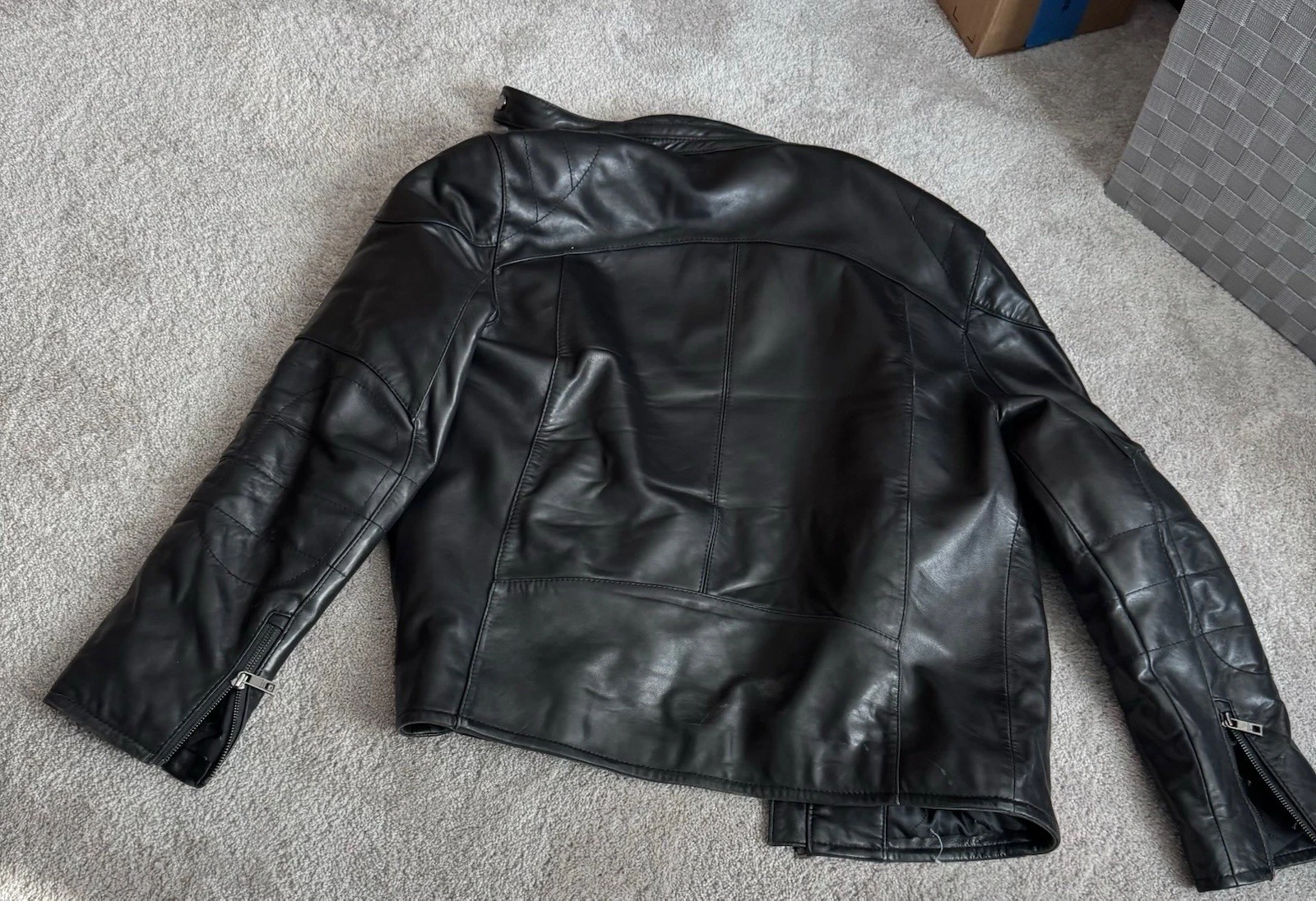 Andrew Marc Black Lambskin Leather Moto Jacket – Men’s Medium - product detail image 6