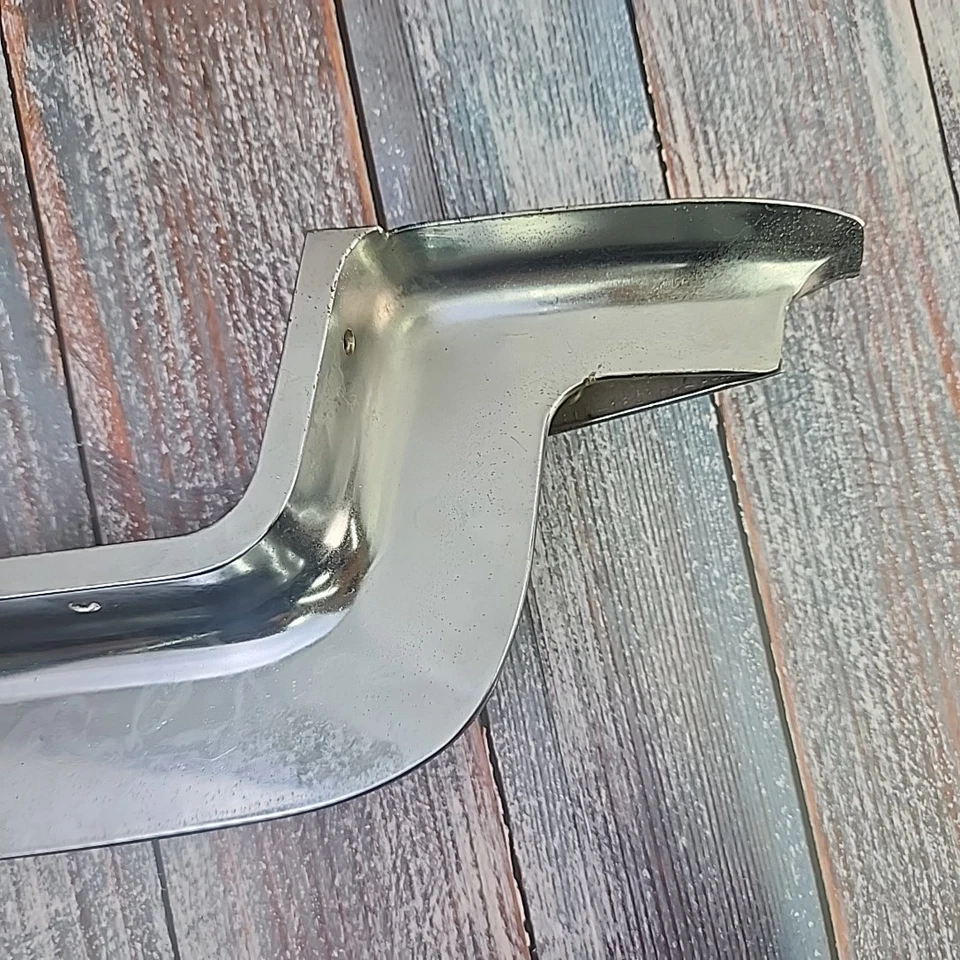 Lincoln C9LB16A192ARHP 1971 Continental Mark III RH guardabarros delantero inferior moldeado Foto 2 de 4