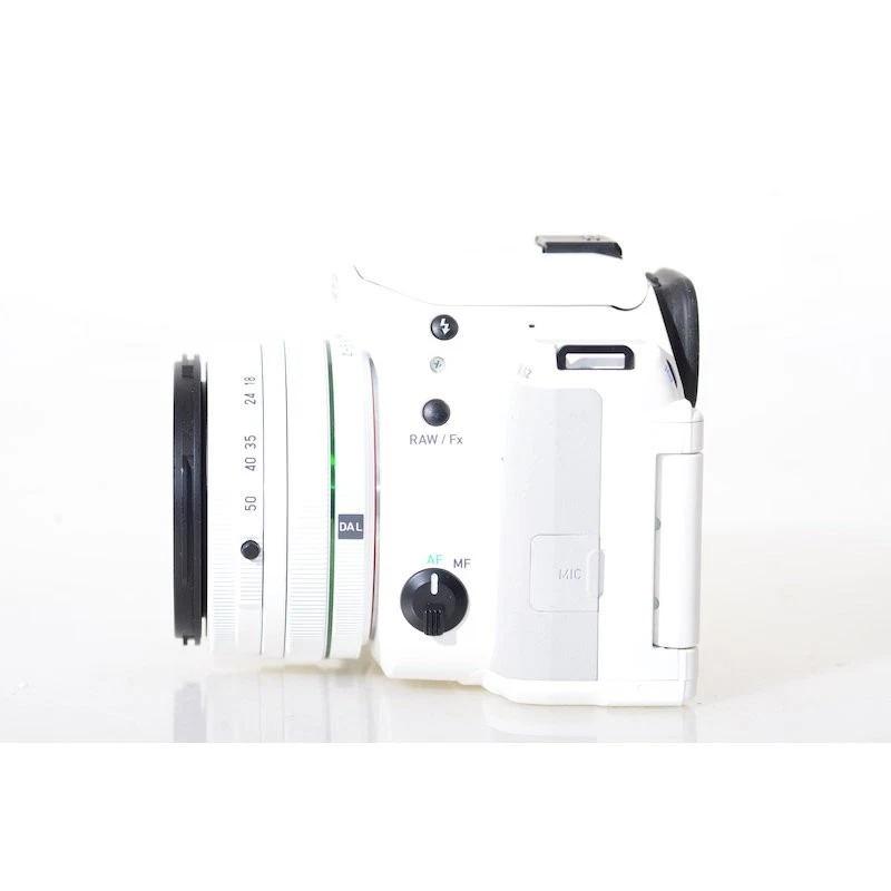 Pentax K-S2 Digitalkamera + SMC-DAL 4,0-5,6/18-50 DC WR RE Weiss NUR 463 SHOTS - Bild 2 von 4