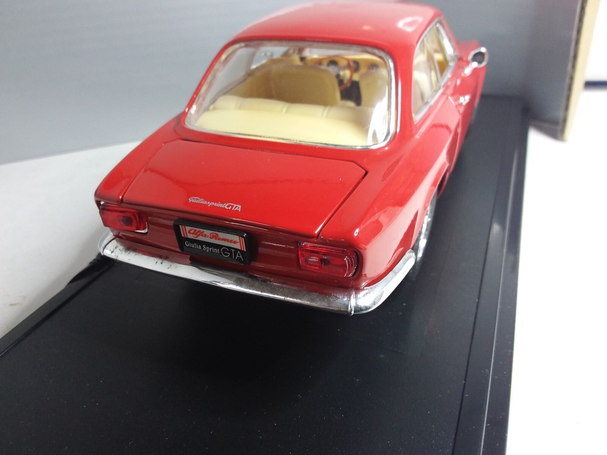 ミニカー 1965 ALFA ROMEO GIULIA SPRINT GTA 1/18 1965 ALFA ROMEO GIULIA SPRINT GTA 1/18 - メルカリ