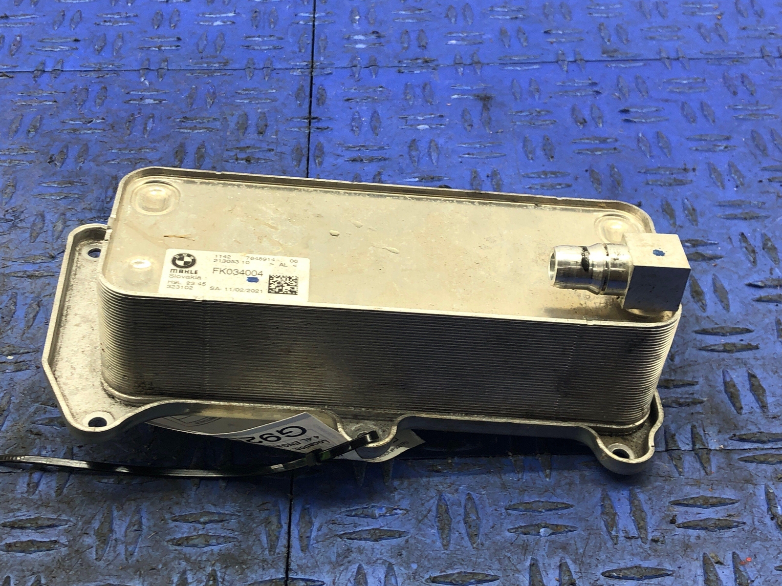 2017-2022 BMW 750I 4.4L ENGINE OIL COOLER OEM 11427648914 | eBay 
