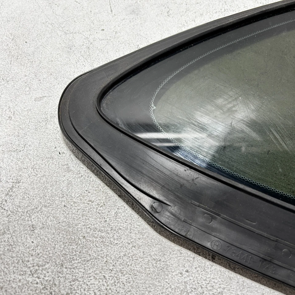 Cuarto trasero derecho pasajero lado ventana fija vidrio Acura TLX 2015-2020 OEM Foto 3 de 4