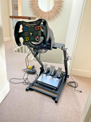 Thrustmaster T-GT II Sim Racing Setup - T-LCM Load Cell Pedals & Stand – PS5/PC