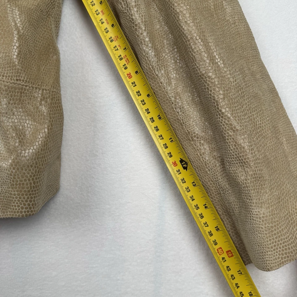 Chaqueta Alfani Cuero Tostado Estampado Serpiente Cuello Soporte Bolsillos con Cremallera Forrada Talla XL Foto 4 de 4