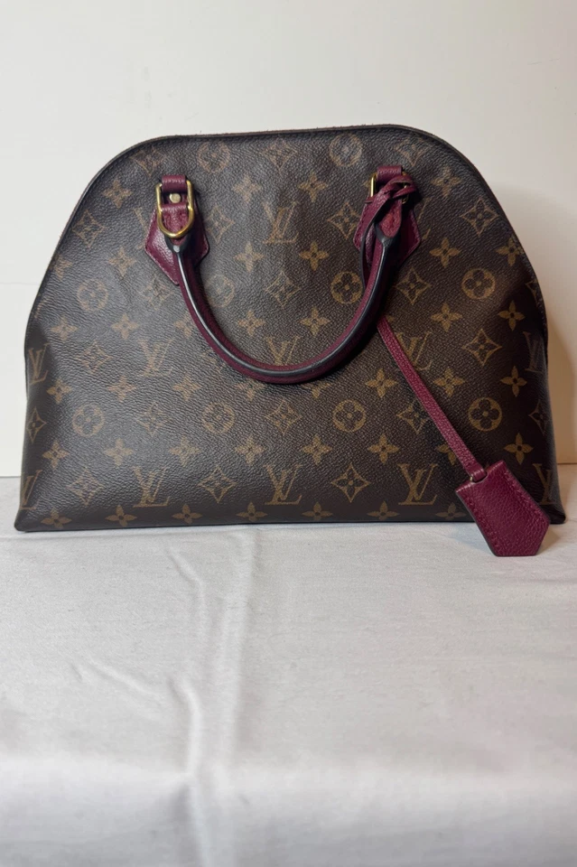 Louis  Vuitton, Chanel, Gucci,  Excellent Condition Pre Owned Designer Bags