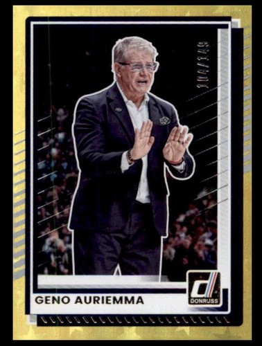 Geno Auriemma [Stars] #193 2025 Panini Donruss card