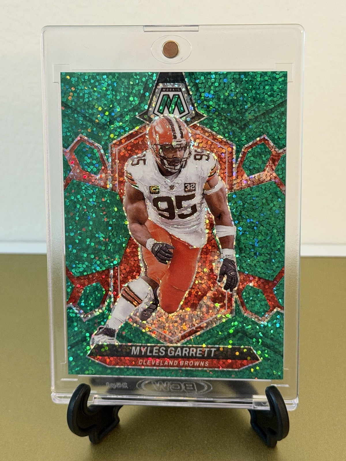 2024 Panini Mosaic Football Myles Garrett Green Sparkle /8 #55 Browns SSP