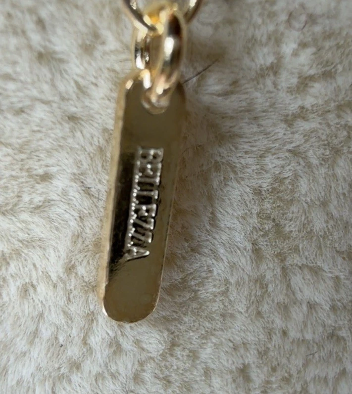 Bellezza “Goldtone Teardrop 3D” Necklace Never Worn - product detail image 3