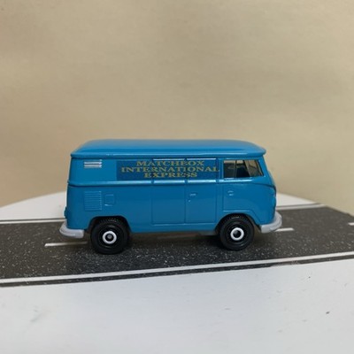 2018 Matchbox International Express Volkswagen Blue Delivery Van Combi 1:64 NM