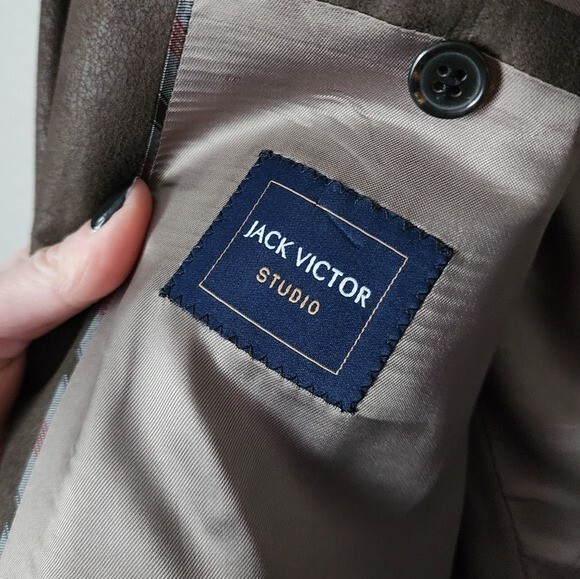JACK VICTOR STUDIO 2 button brown blazer size 40L View 6