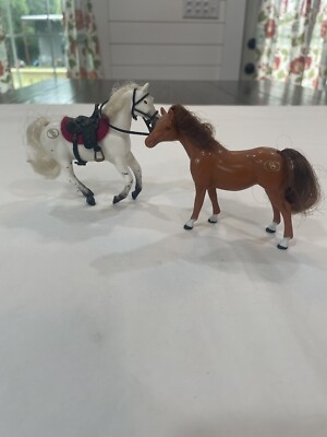 Grand Champions GC toy model horse White with gray shading & Brown