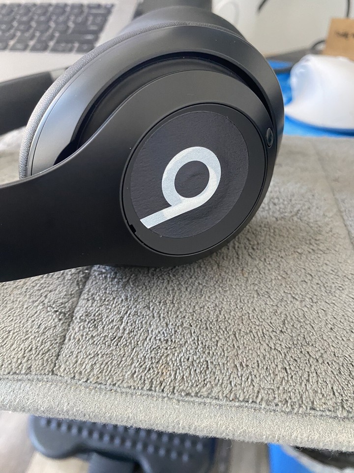 Beats by Dr. Dre Studio3 Over the Ear Wireless Headphones Black