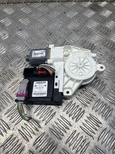 Door window regulator motor