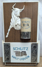 Vintage 1967 Schlitz Malt Liquor Beer 3-D Bul...