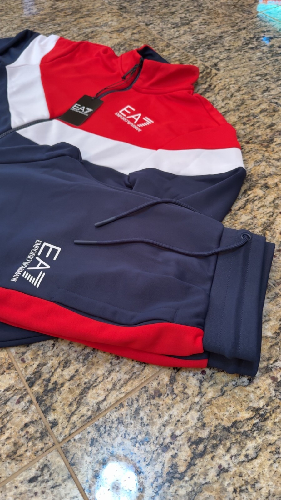 Giacca tuta uomo e pantaloni jogger EMPORIO ARMANI $245 EA7 AUTENTICA NUOVA foto 2