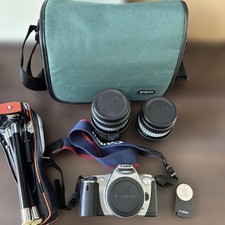 Canon EOS Kiss 3 L DSLR Camera with Tripod and Sigma Lens Set