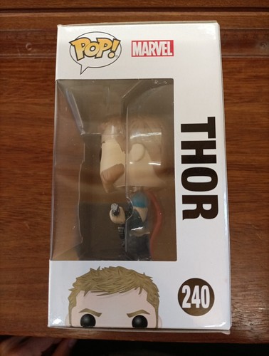 Funko Pop! Marvel Thor Ragnarok - Thor (240) Vinyl Bobble-Head - Imagen 2 de 5