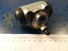 Cylindre de roue Peugeot 203