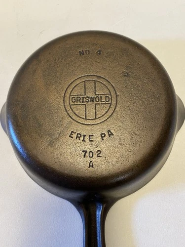 Griswold Cast-Iron #4 Skillet 702A Sits Flat No Wobble Beautifully Restored