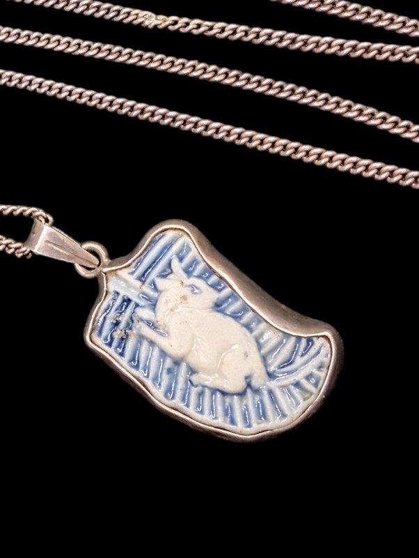 Vtg Chinese Sterling Silver Blue White Porcelain Rabbit Zodiac Pendant Necklace