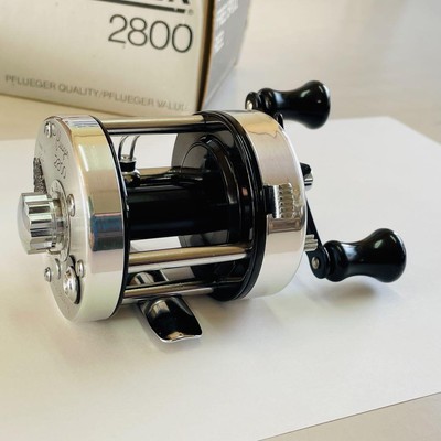 リール PFLUEGER 2800 NIB PFLUEGER 2800 NIB