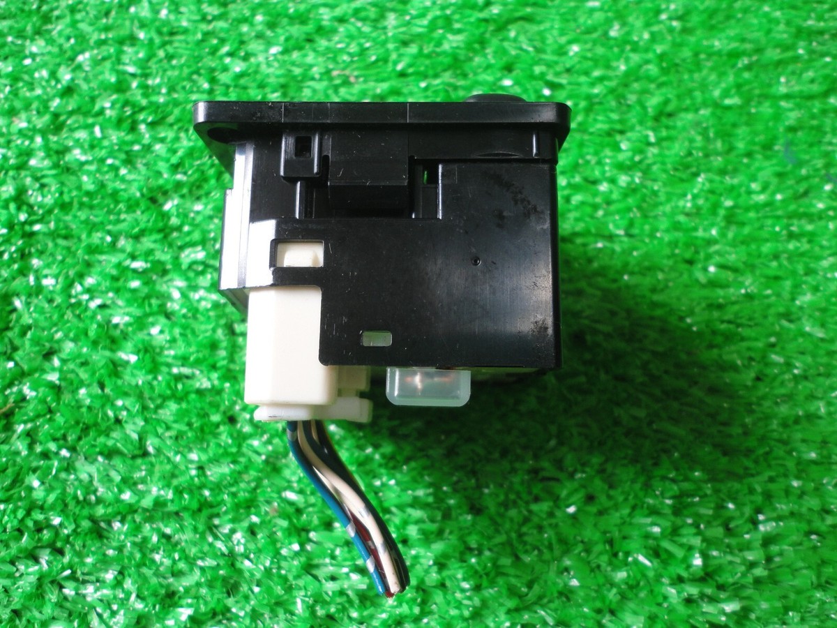 TOYOTA WISH ZNE14G ZNE10G Genuine Door Mirror Switch 84870-28020
