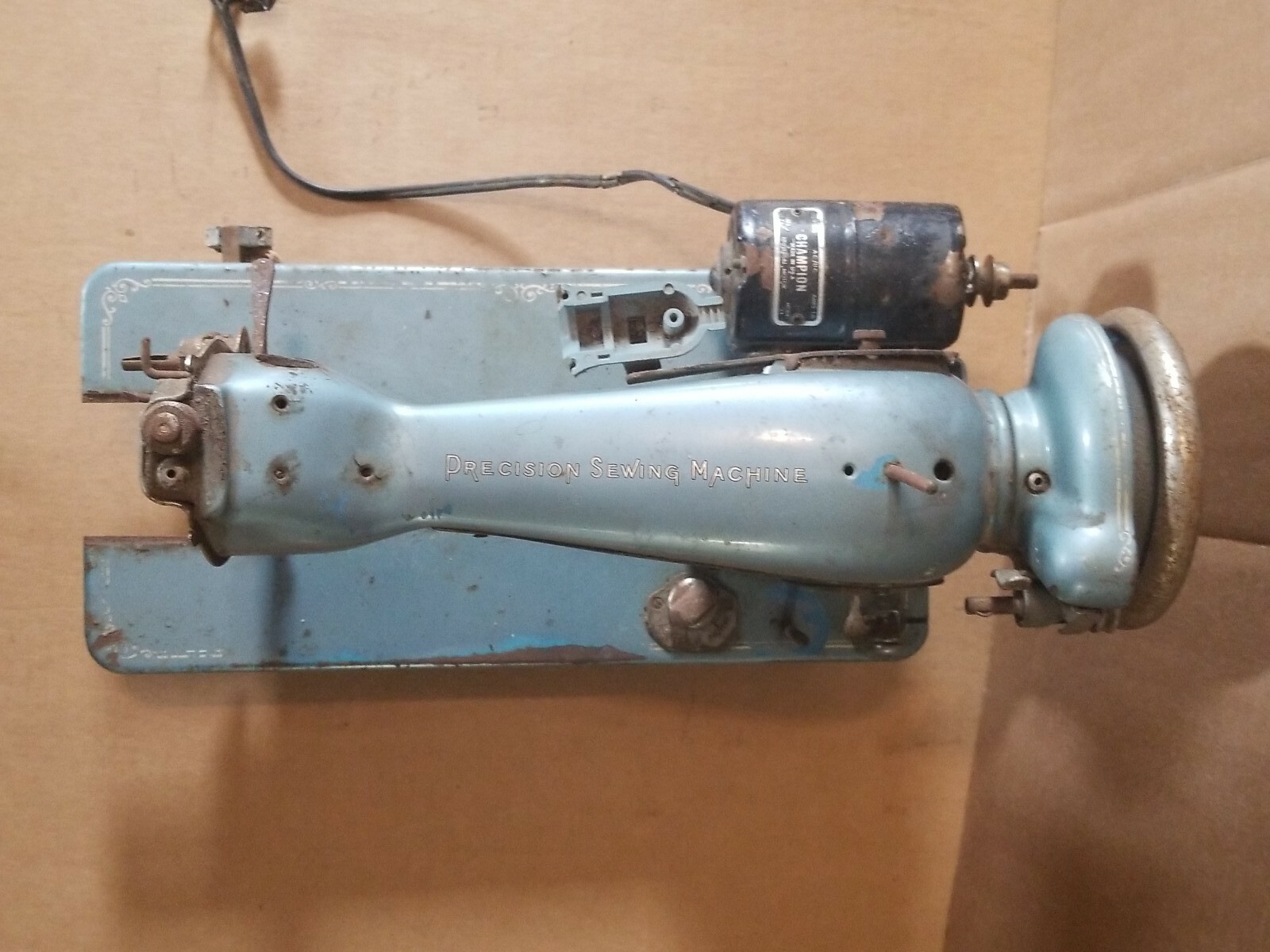 Vintage Dressmaker Deluxe Precision Sewing Machine For Parts or Repair