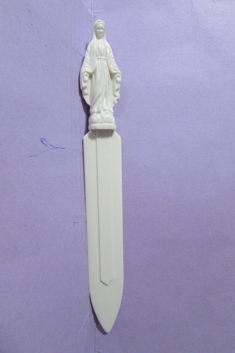 NEU/unbenutzt 6 1/2" lang SELIGE JUNGFRAU MARY Kunststoff Brieföffner - Bild 2 von 7