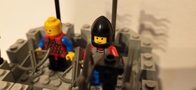 Lego Knights Castle: King's Mountain Fortress 6081. Good condition. 90s Vintage 