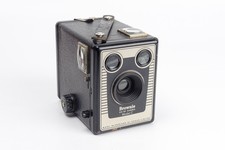 الكاميرات — kodak Brownie Six-20 Model C