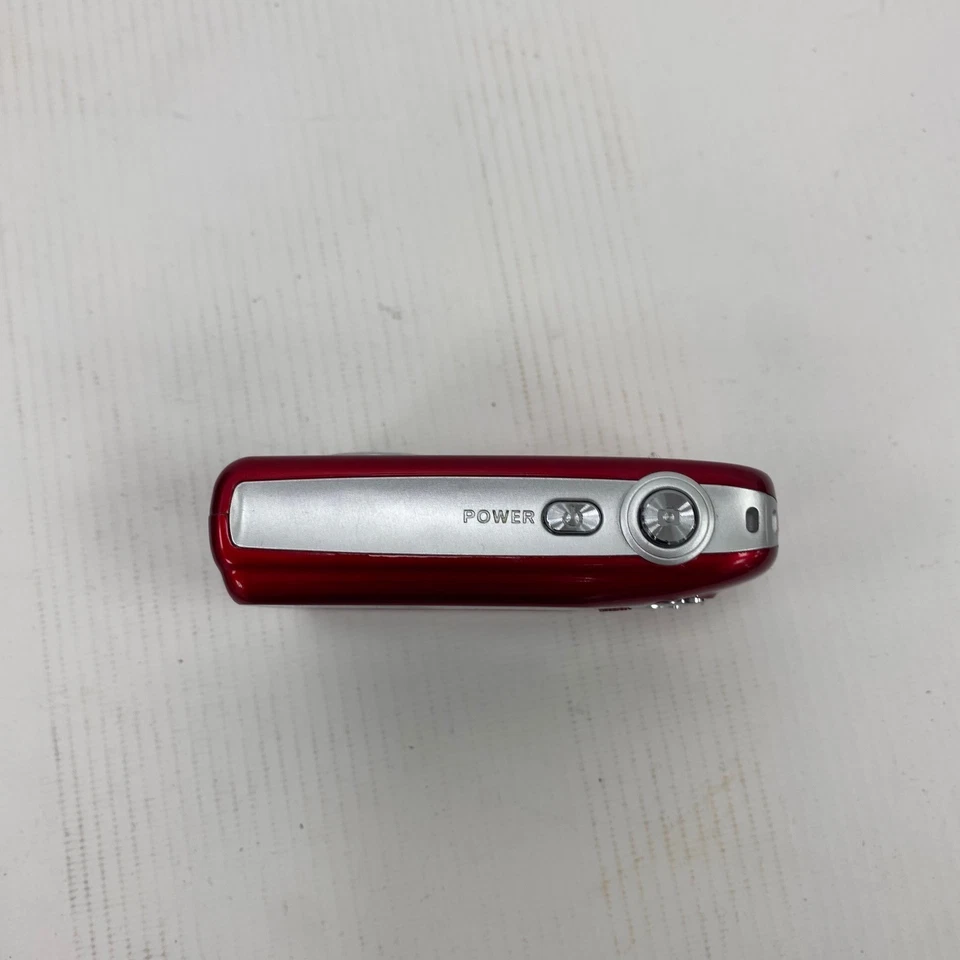 Vivitar Digital Camera Vivicam 7024 7.1MP Red Tested - Image 3 of 4