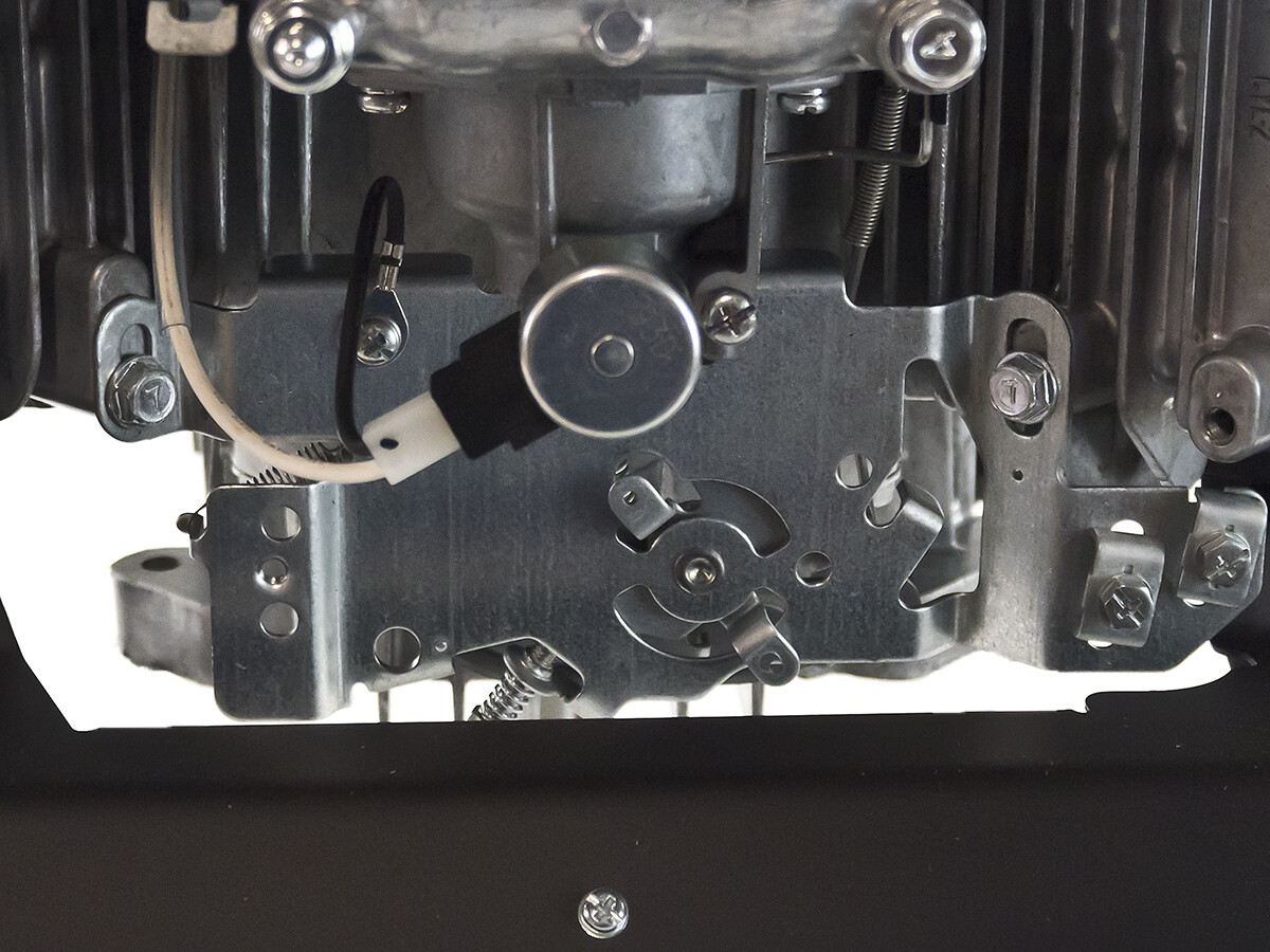 25hp Kawasaki Vert Engine 1