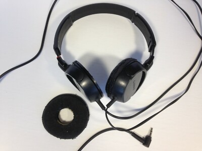 Sony Basic Wired Headphones on ear - FOR PARTS OR REPAIR