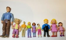 VINTAGE LOVING FAMILY 6 FROM 6"-3" AND 3 OTHER FIGURES UNMARKED LOT 9