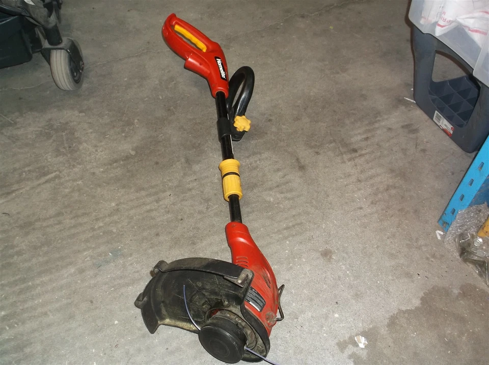 Homelite 13 In. 4 Amp String Trimmer UT41110 bmm112112 48x12x12 - Image 3 of 4