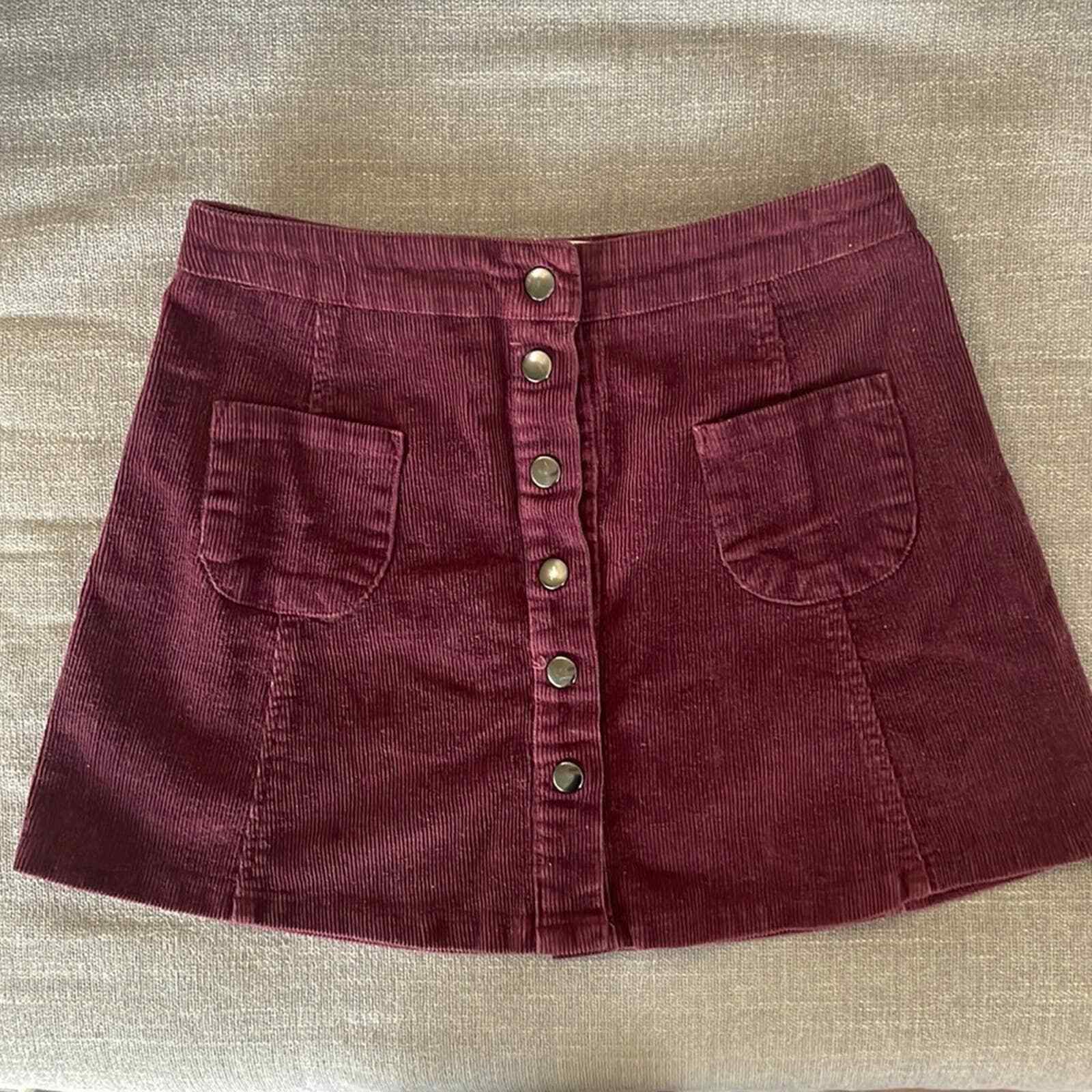 Brandy Melville burgundy corduroy mini skirt Size… - image 2