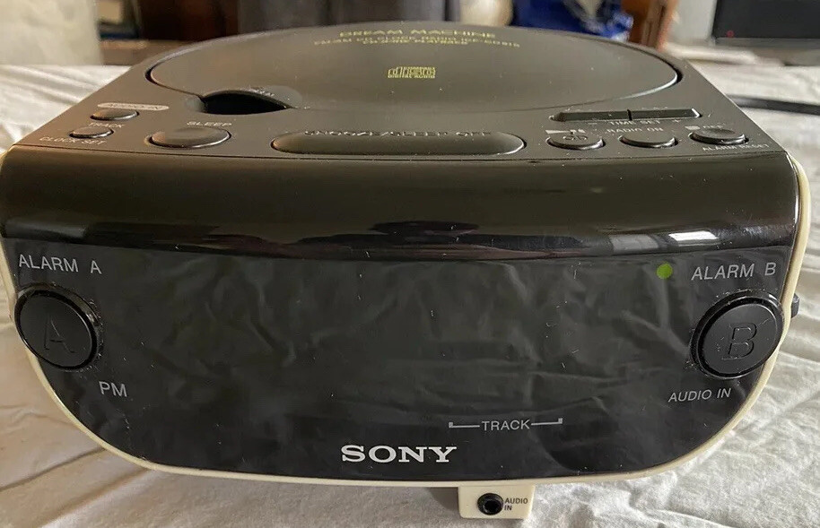 Sony CD Clock Dream Machine ICFCD815 AM FM Radio Dual AlarmAUX CD