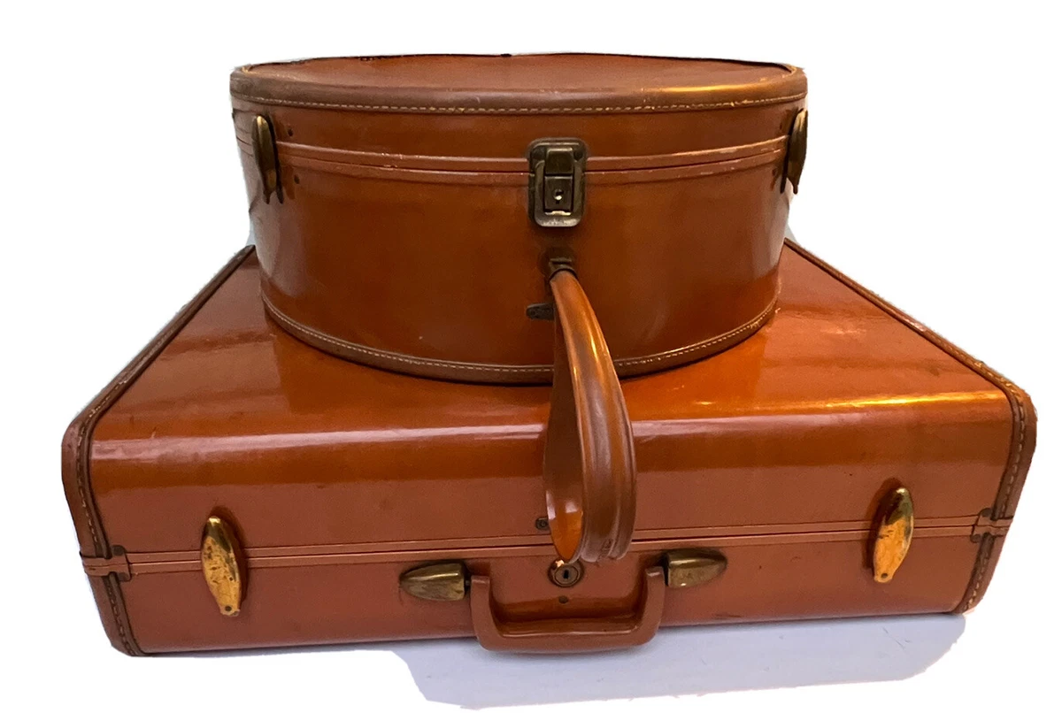 Vintage Samsonite Style 4820 Traveller Round Hat Box Train 