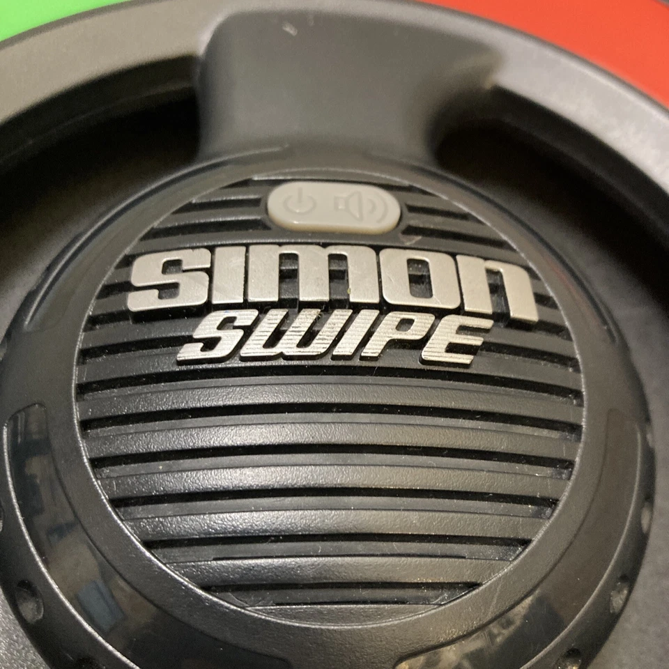 2013 Hasbro Simon Swipe Handheld Electronic Memory Game Used - Image 2 of 4