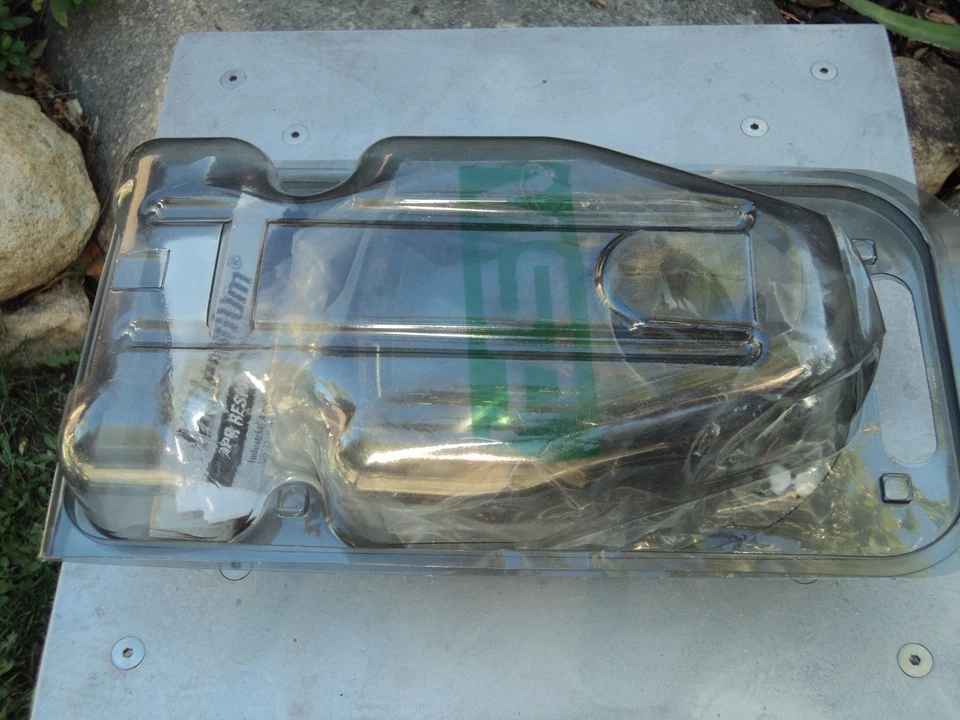 Máscara de gás MSA Millennium CBRN/NBC com tubo de bebida e lente colorida Outsert 10051287 NOVA - Imagem 2 de 4