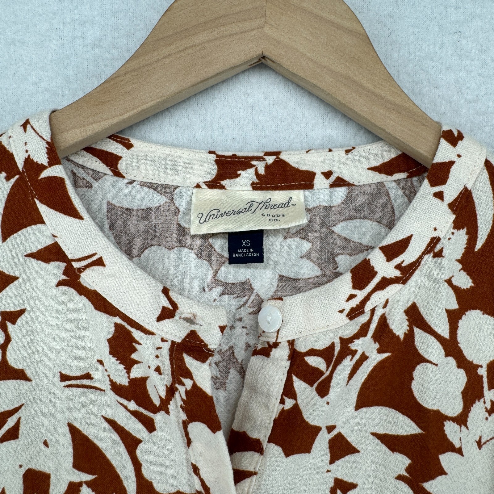 UNIVERSAL THREAD Jumpsuit XS Button Up Floral Puf… - image 4