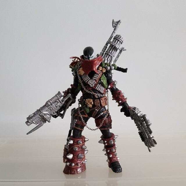SPAWN IV SERIES 12 ULTRA FIGURE 5 WEAPONS/30 YEARS RELEASED /NEVER