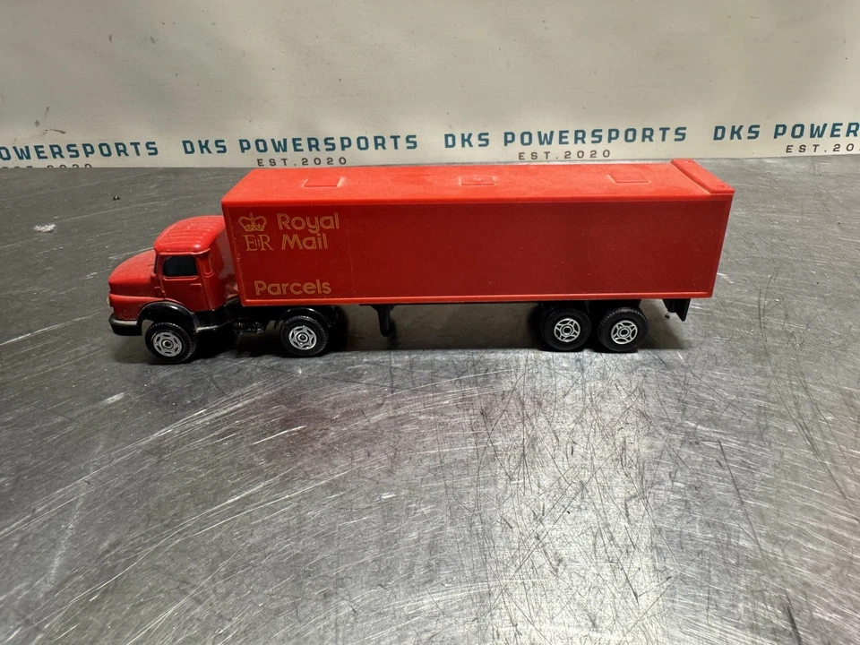 Matchbox Convoy DAF 3000 Space Cab Semi, ROYAL MAIL PARCELS, Red - Image 2 of 2